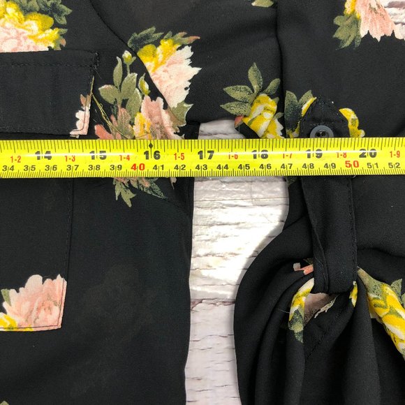 Ardene Black Floral Blouse 3/4 Sleeve Size XS - Picture 4 of 6